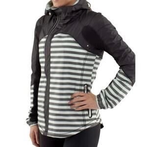 Lululemon Get Up And Glow Jacket Mint Green & Black Stripes Reflective Size 8